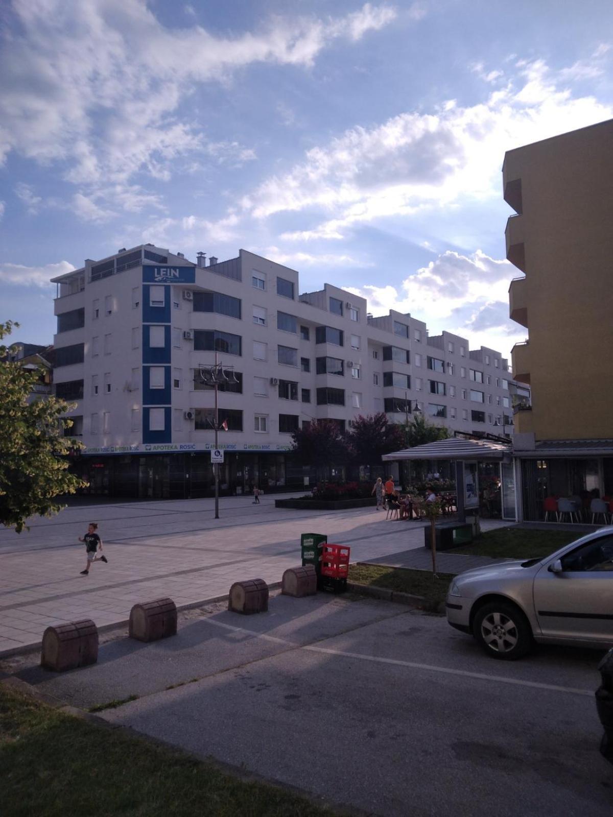 Studio Apartman Promenada Sarajevo Luaran gambar