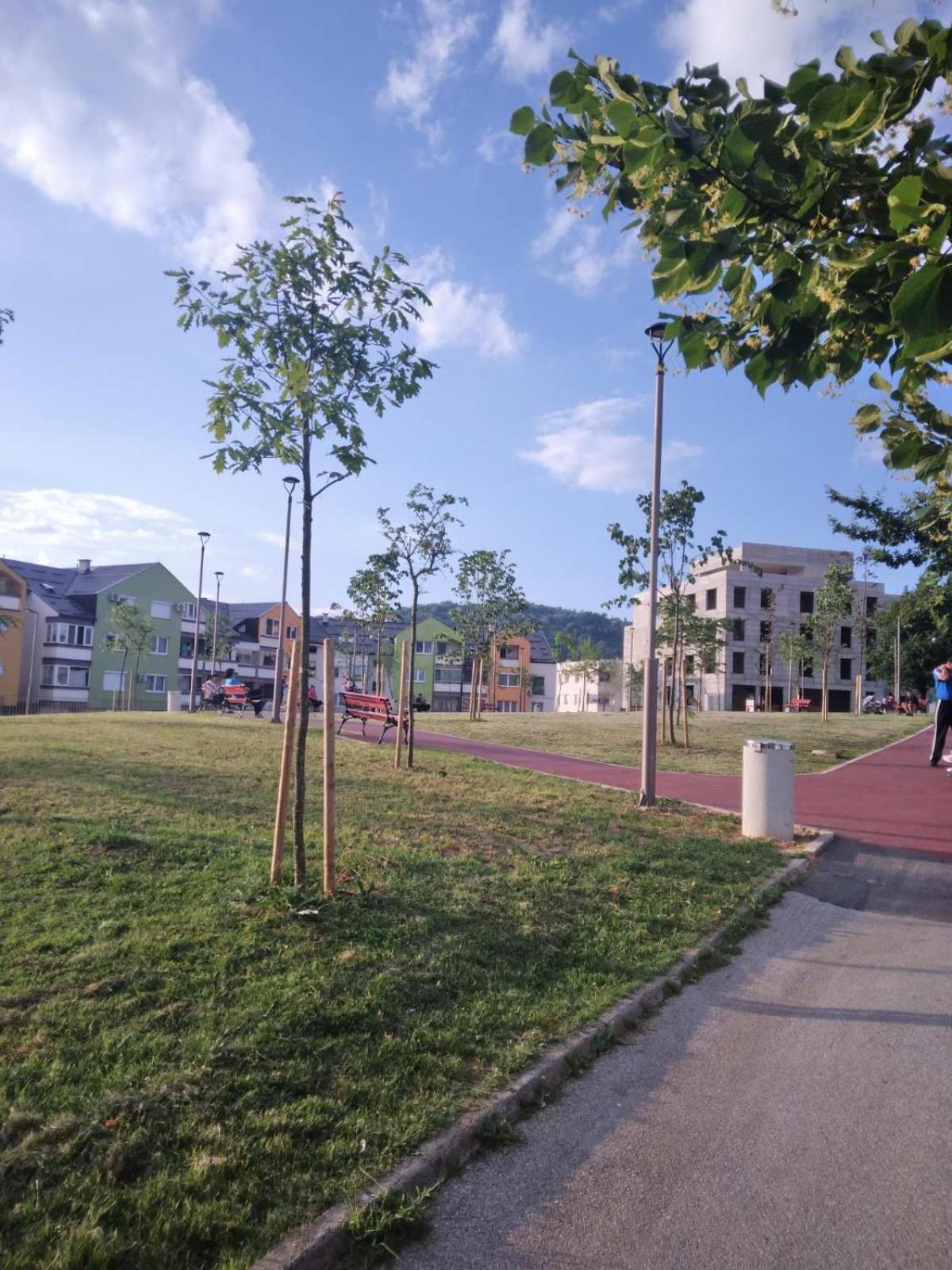 Studio Apartman Promenada Sarajevo Luaran gambar